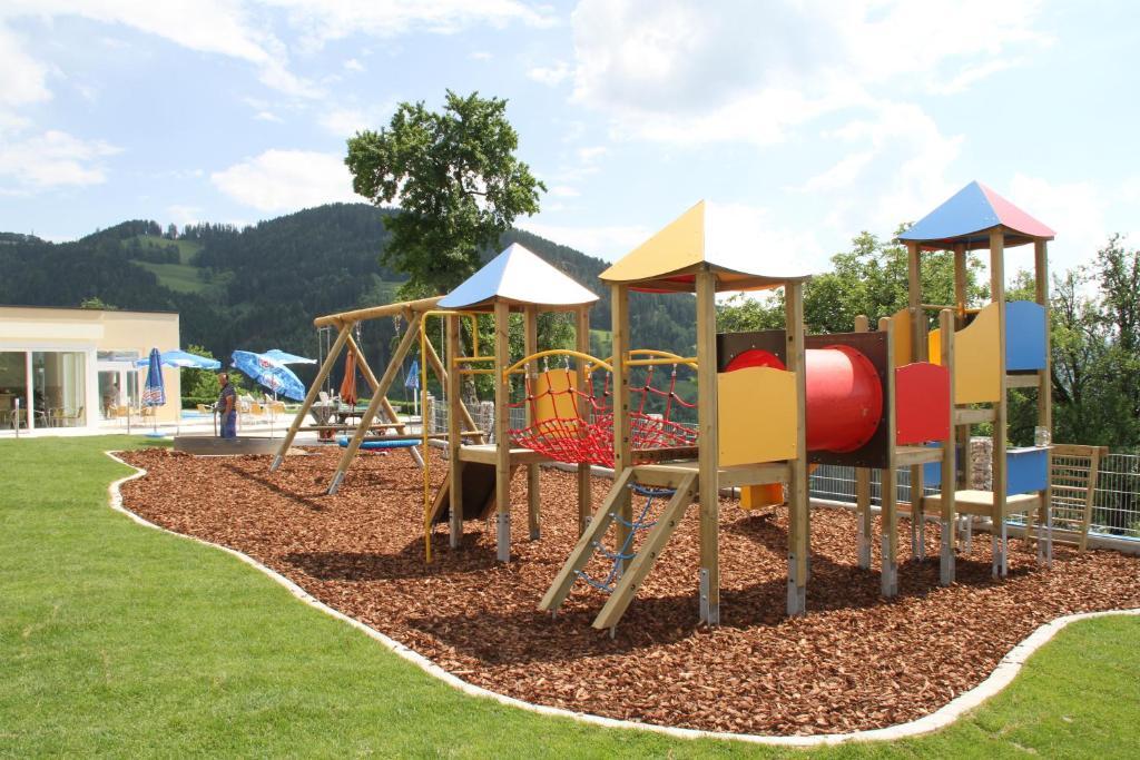 Panoramadorf Saualpe Hotel Eberstein Ngoại thất bức ảnh