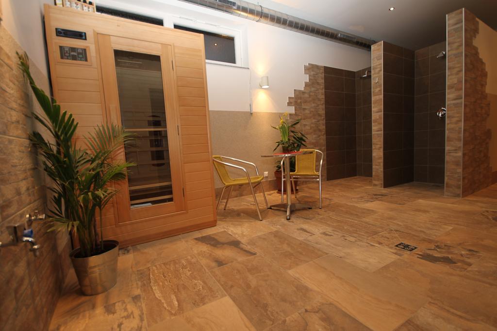 Panoramadorf Saualpe Hotel Eberstein Ngoại thất bức ảnh