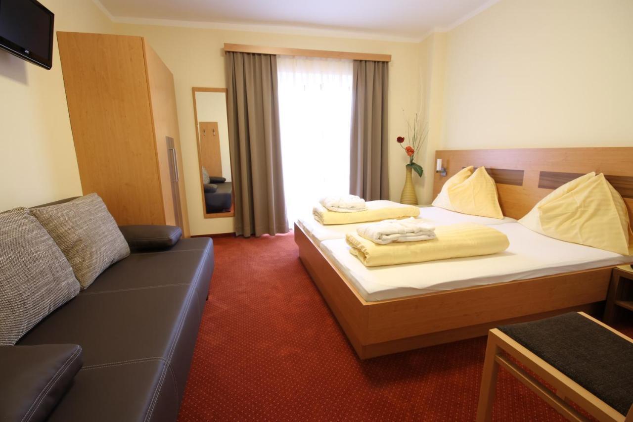 Panoramadorf Saualpe Hotel Eberstein Phòng bức ảnh