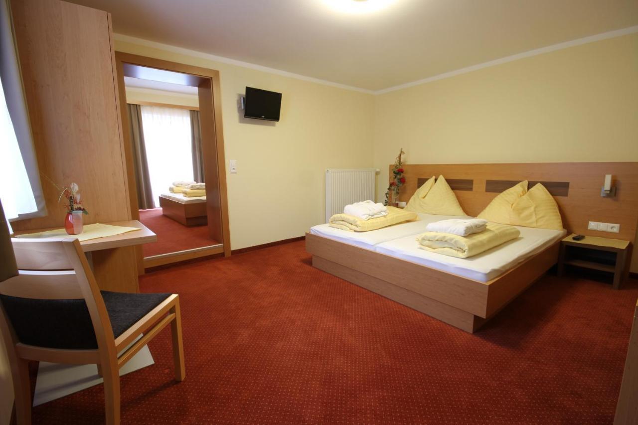 Panoramadorf Saualpe Hotel Eberstein Phòng bức ảnh